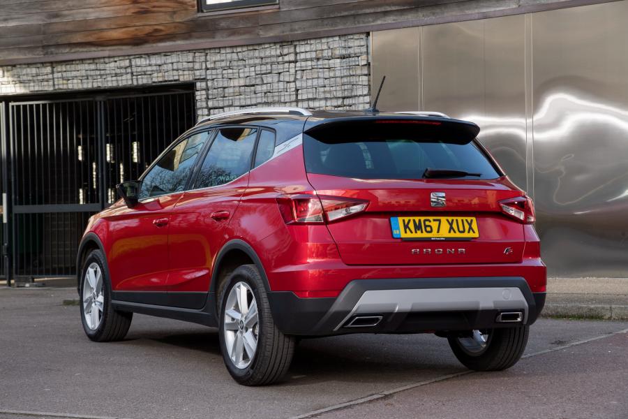  Seat Arona FR 2017 года  (UK) (фото 32 из 40)